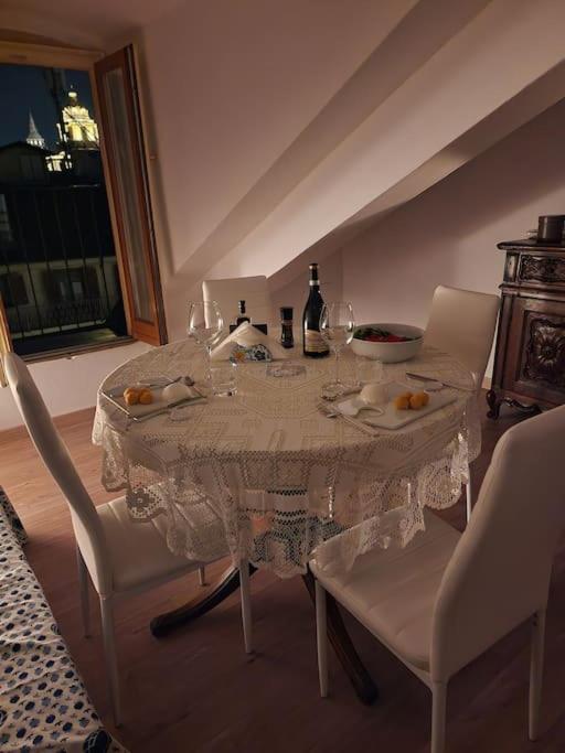 Fil-Rouge - Elegante E Tranquilla Vista In Centro Apartment Turin Exterior photo
